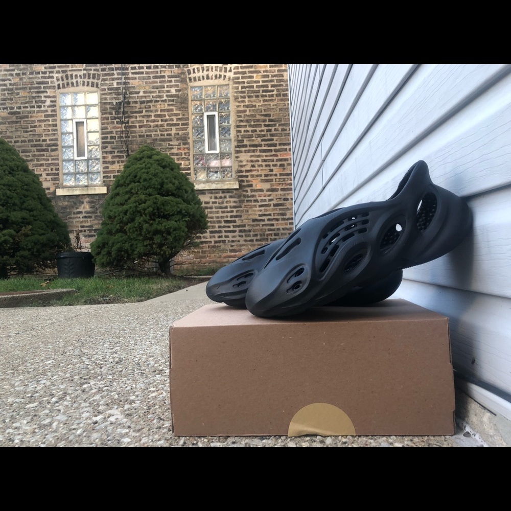 Yeezy Foam Rnnr